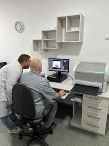Проведено реконструкцію структурного підрозділу променевої терапії та відновлено роботу апарату для брахітерапії «ГАМА-МЕД плюс» у Буковинському клінічному онкологічному центрі. 4